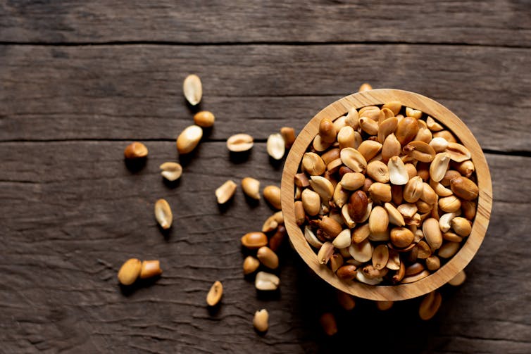 A bowl of peanuts.