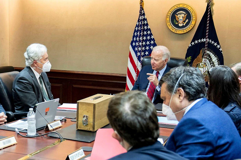 US officials in discussion with the president