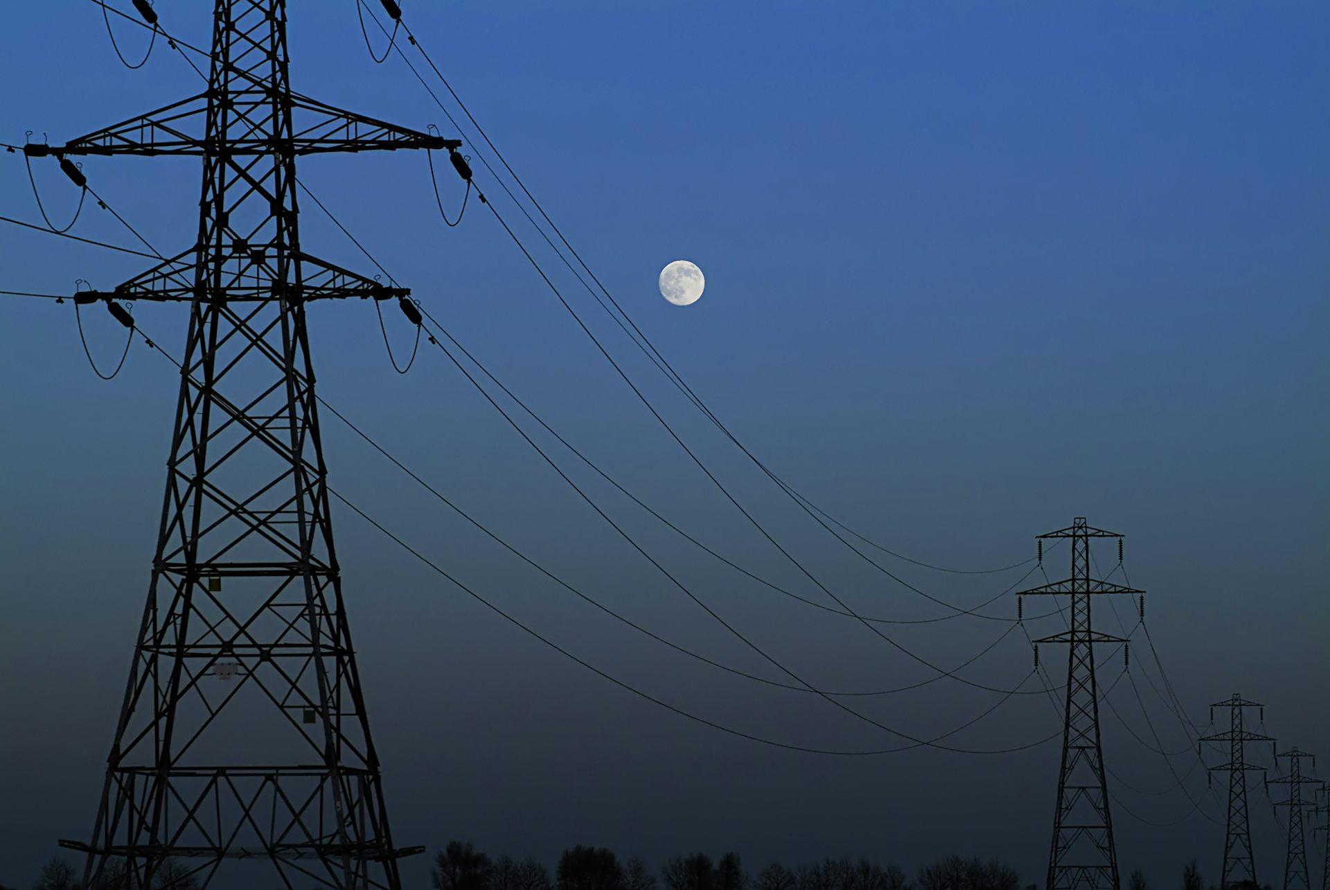 Will The UK Experience Blackouts? Three Scenarios For This Coming Winter