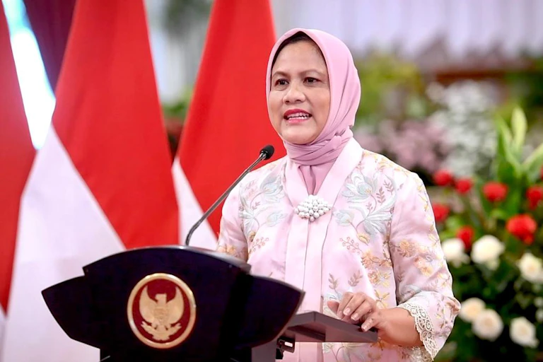 Indonesian First Lady Iriana Widodo gives speech at an event held to celebrate Mother's Day.