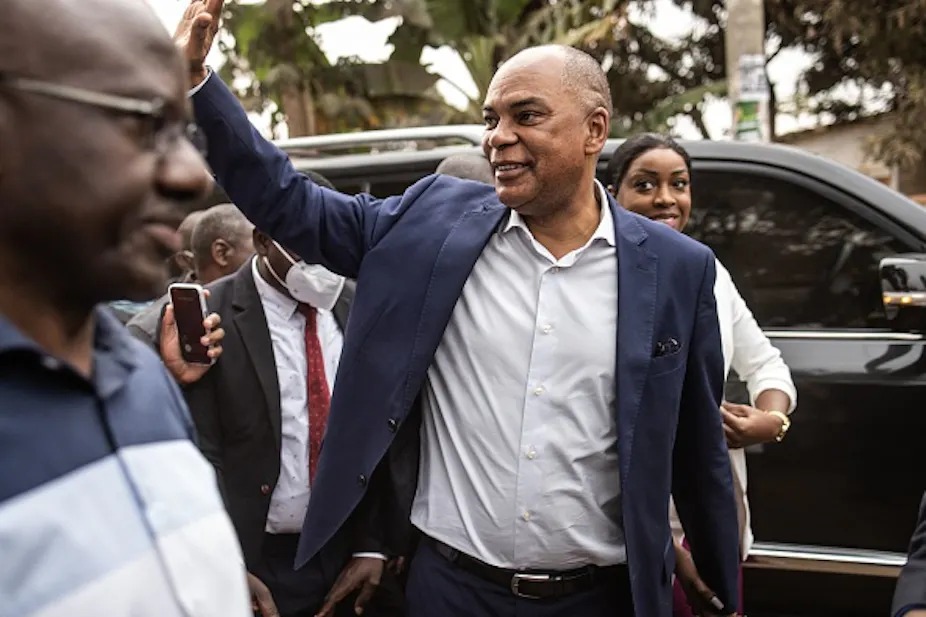 Angolan Twitter Official Angolan result gives ruling MPLA wafer thin win. On the ...