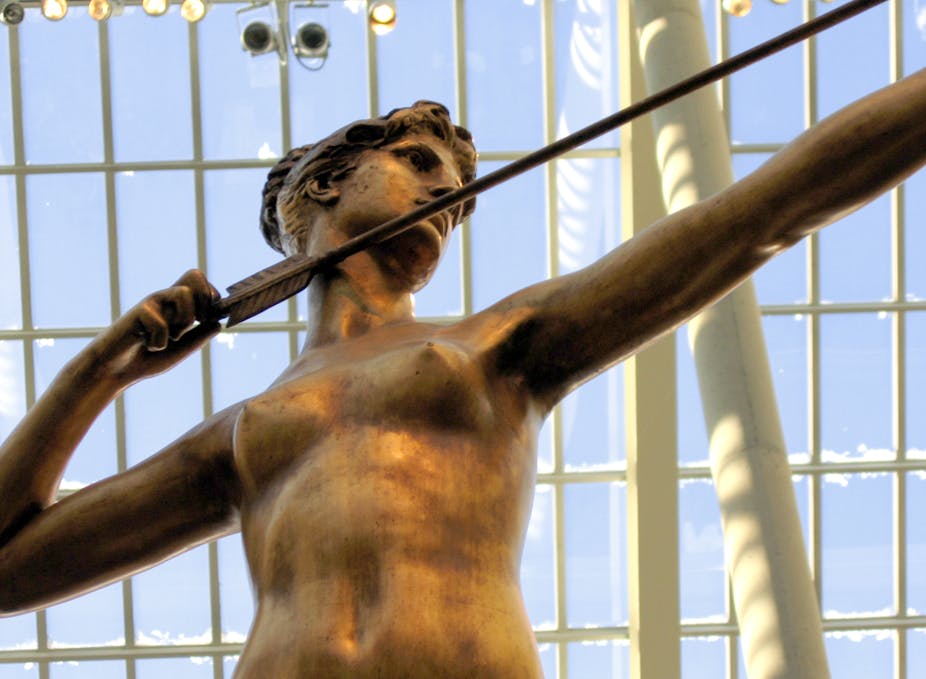 Statue of Diana shooting an arrow.