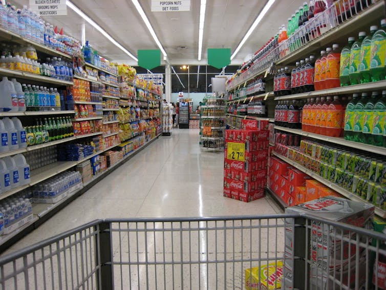 Image of a supermarket aisle.