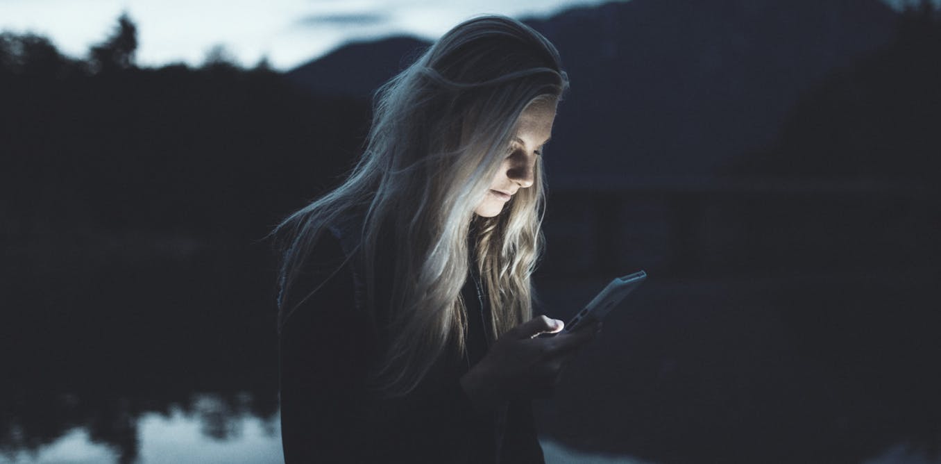 Doomscrolling is literally bad for your health. Here are 4 tips to help you stop Doomscrolling is literally bad for your health. Here are 4 tips to help you stop