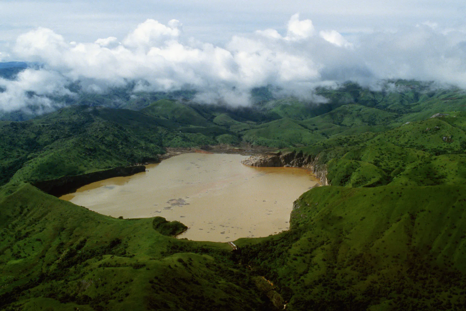 Cameroon s exploding Lakes Disaster Expert Warns Deadly Gas Release cameroon-s-exploding-lakes-disaster-expert-warns-deadly-gas-release