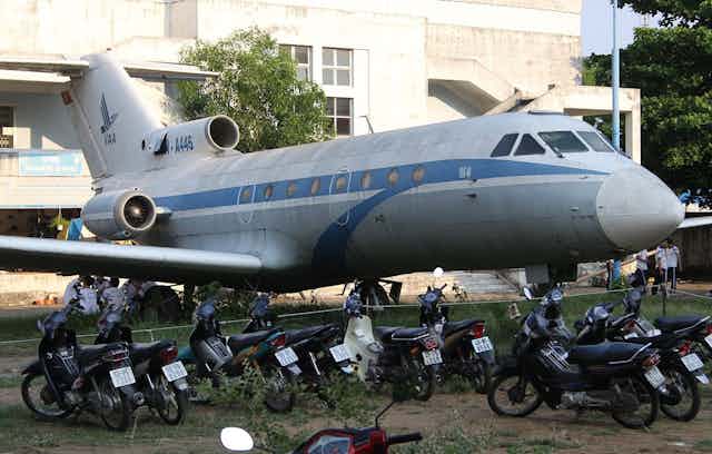 Avion de Vietnam Airlines exposé à Hô Chi Minh-Ville, identique à l’appareil accidenté dans lequel se trouvait Annette Herfkens le 14&nbsp;novembre 1992.