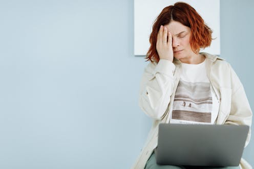 Quiet quitting : pentingnya menjaga kesehatan mental di tempat kerja