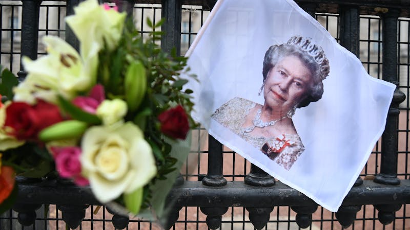 Isabel II: ¿Por qué nos afecta la muerte de alguien a quien no conocemos personalmente?