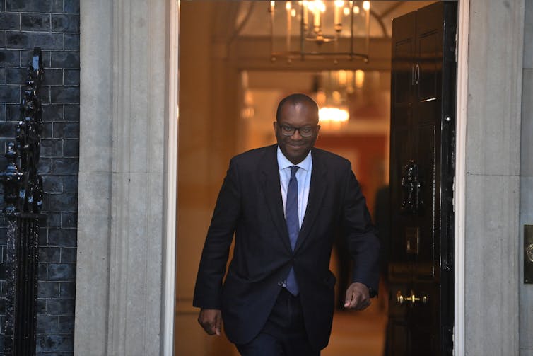 Kwasi Kwarteng leaves No.10 Downing Street.