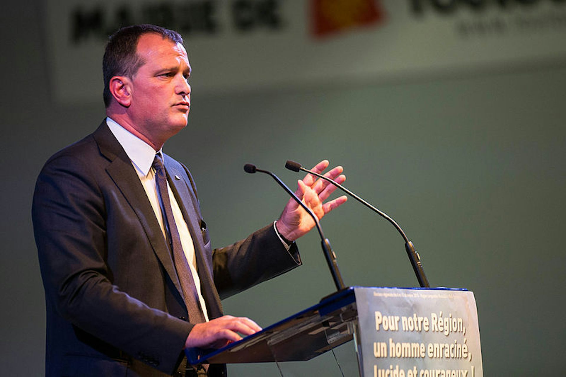 Louis Aliot lors d’un congrès en novembre 2015