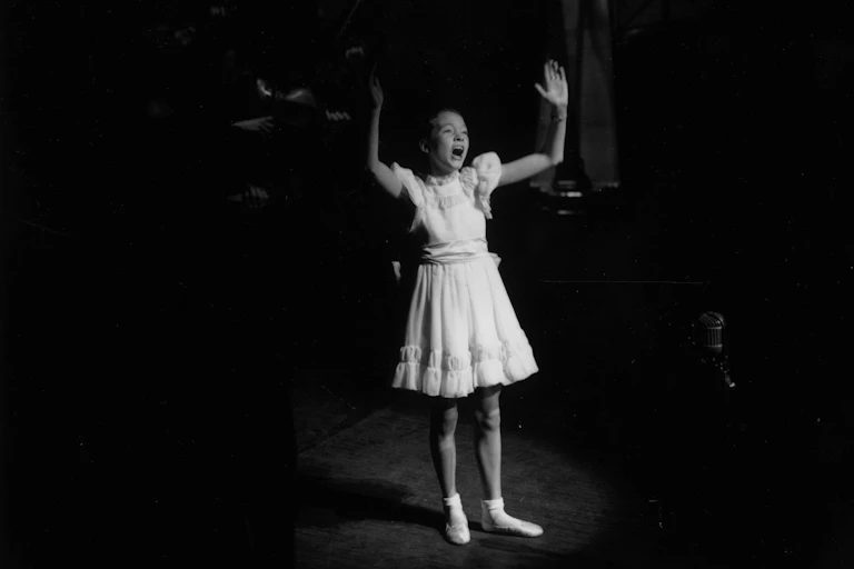 Young Julie Andrews