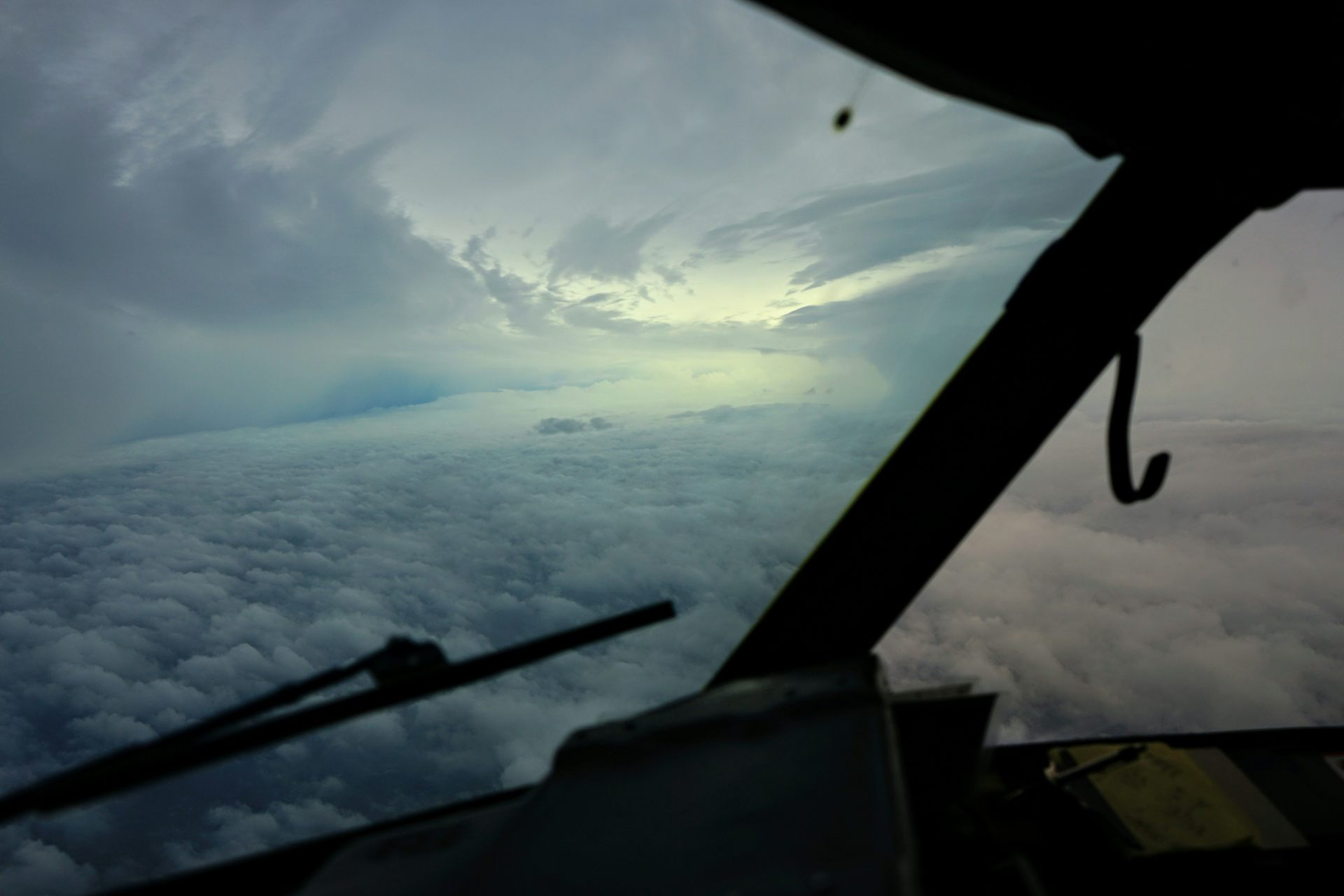 Hurricane Hunters Flew Through Ian’s Powerful Winds To Forecast ...