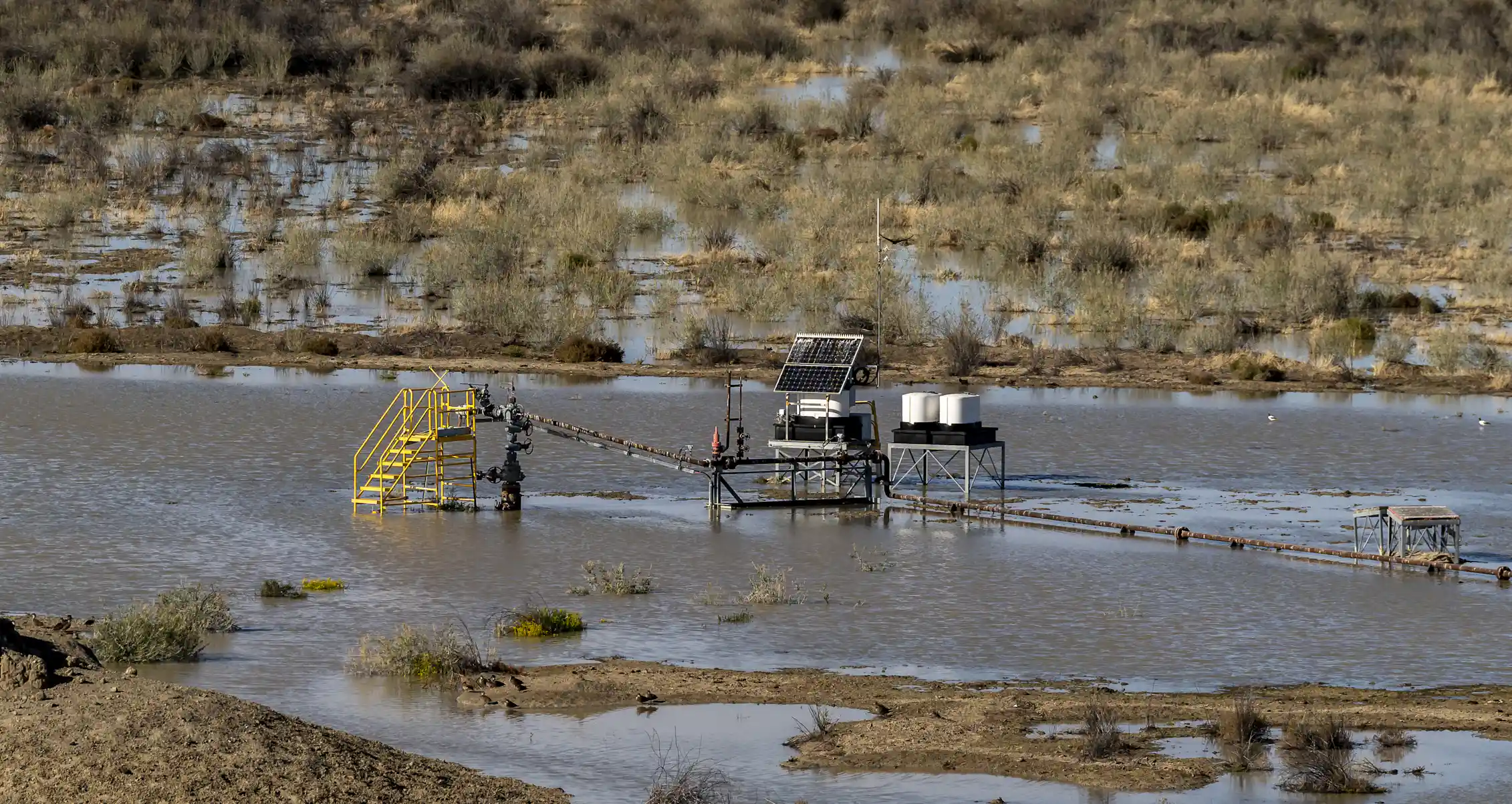 Shell Eyre The magnificent Lake Eyre Basin is threatened by 831 oil and gas wells ...