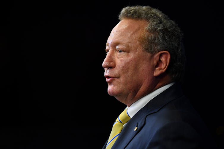 andrew twiggy forrest side on