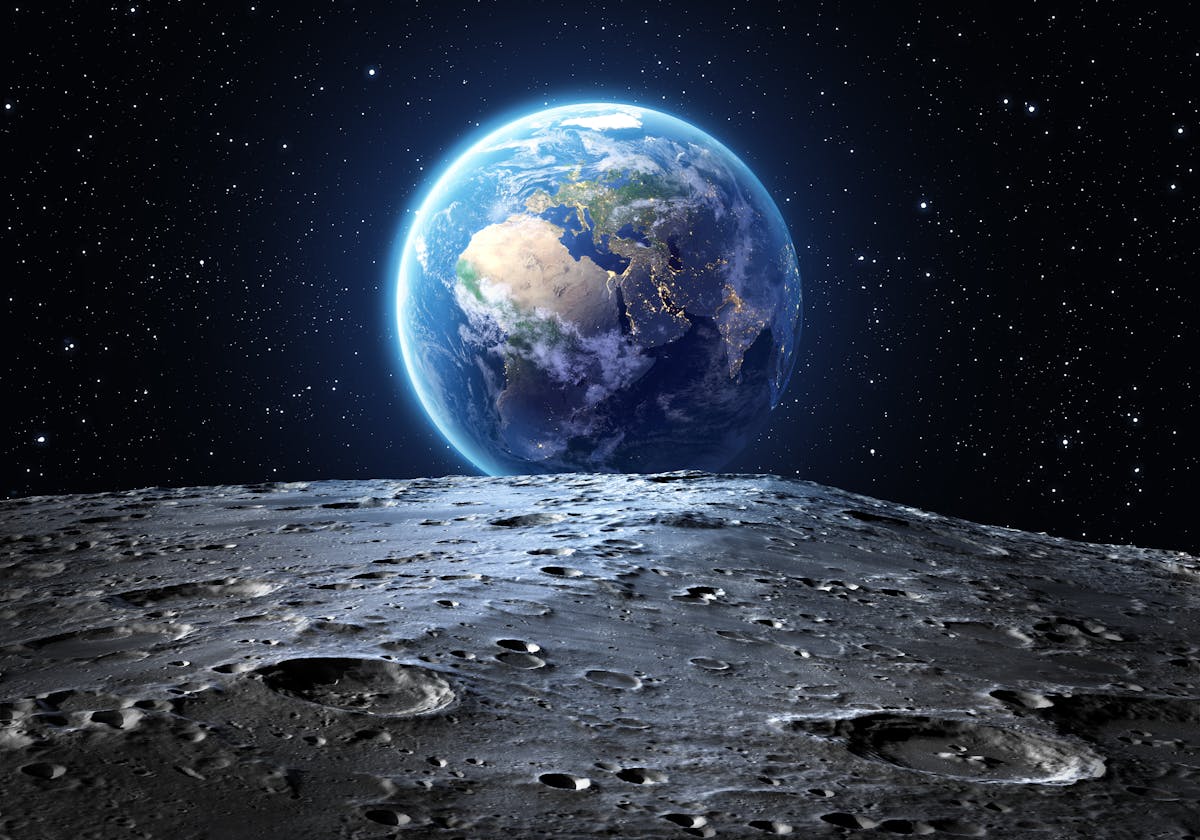 Our moon has been slowly drifting away from Earth over the past ...