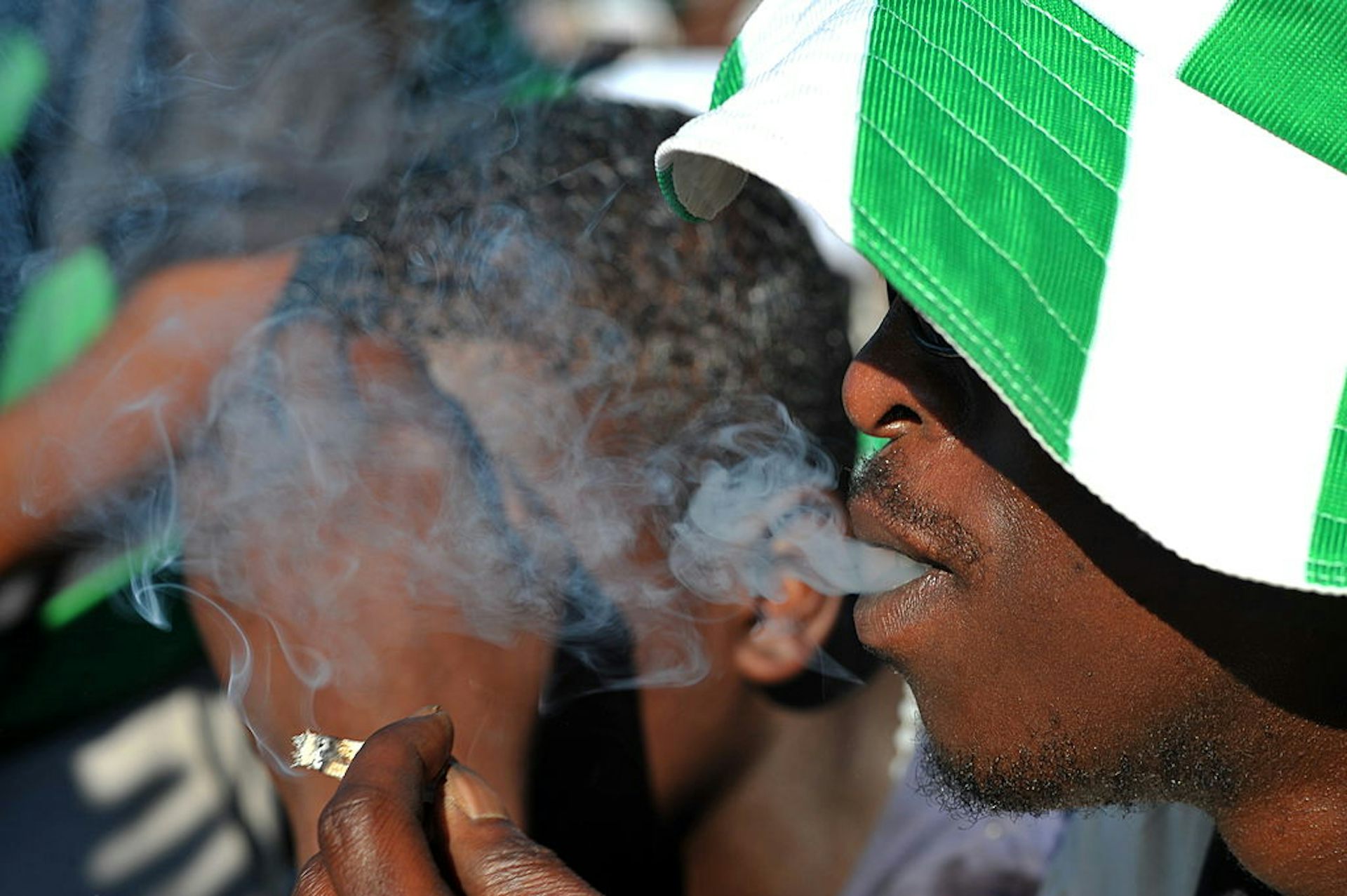 From e cigarettes to hookah pipes South Africa aims to tighten