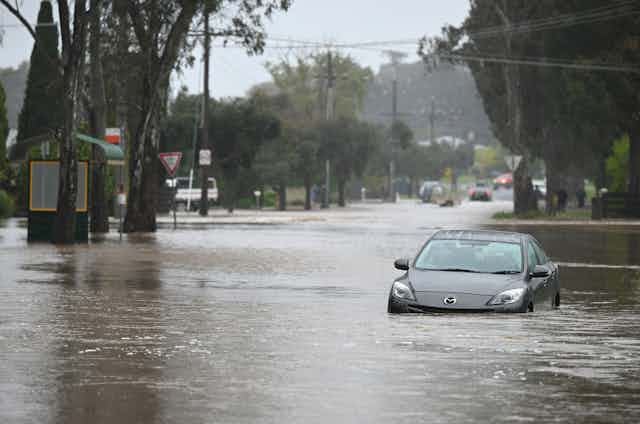 bendigo flooded car