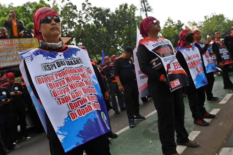 Omnibus Law perlu dievaluasi.