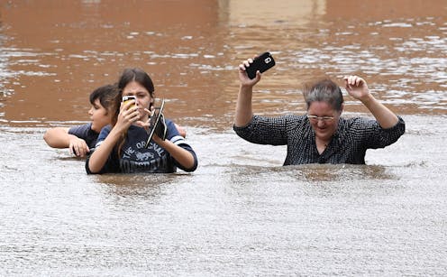 In disasters, people are abandoning official info for social media. Here's how to know what to trust
