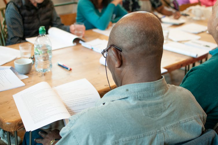 People reading together
