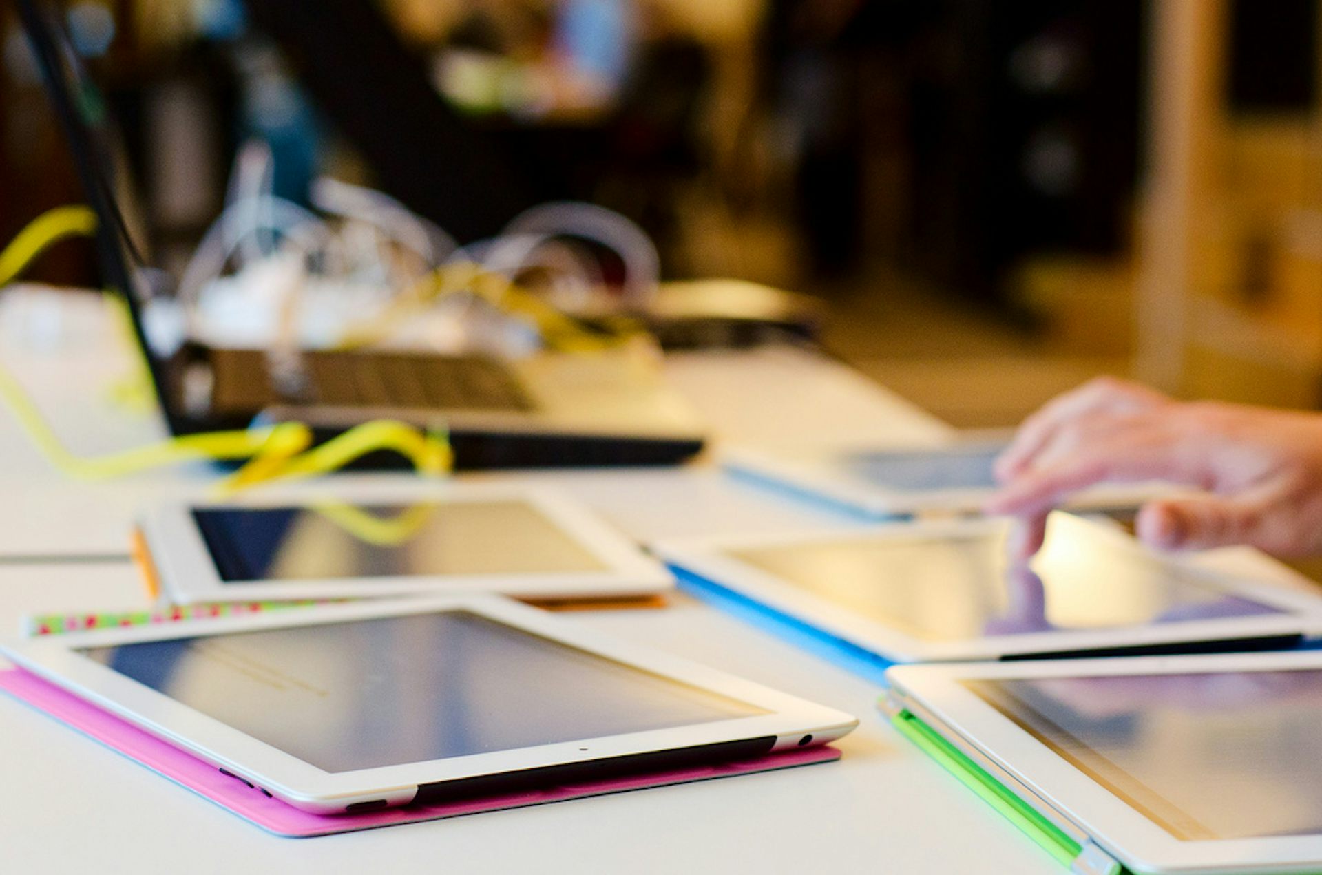 The Rise And Fall Of The Hot Desk Say Hello To Activity Based Working