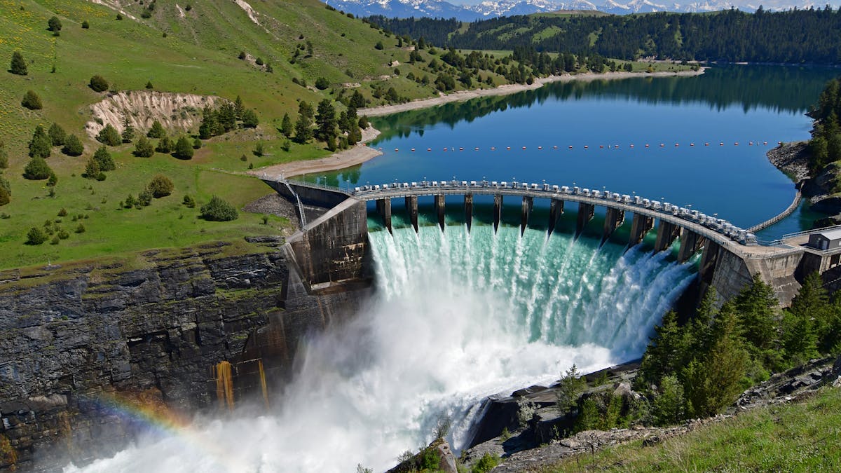 What is hydroelectric energy and how does it work?