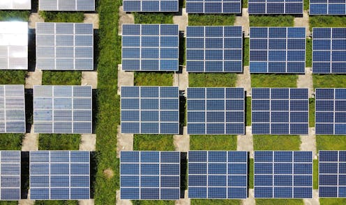 Ross Garnaut thinks Australia can become a low-carbon superpower; Clive Hamilton is not convinced