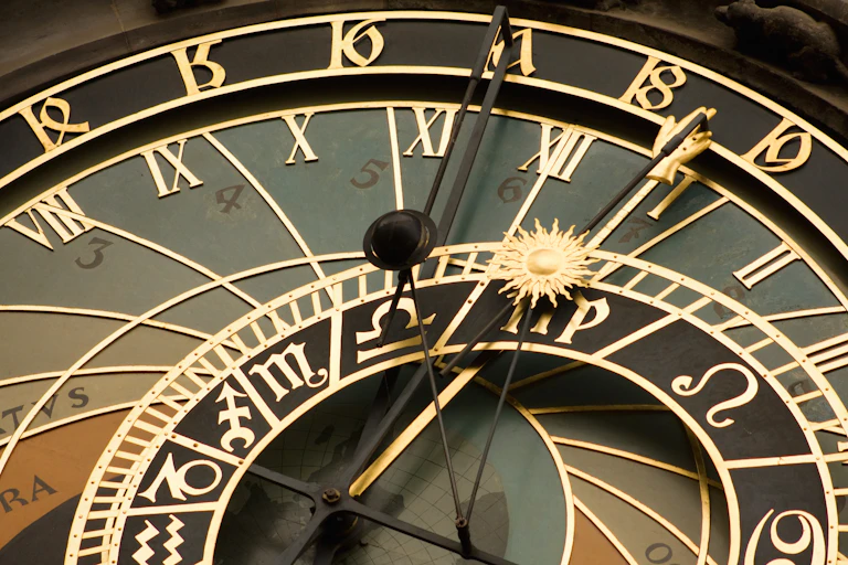 Image of an astronomical clockfae