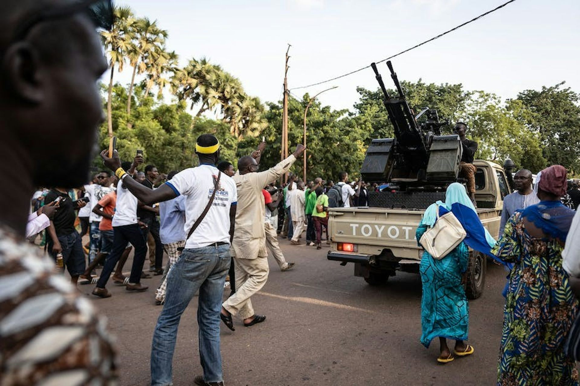 Le Coup D'Etat Au Burkina Faso Met En évidence Les Liens Entre ...