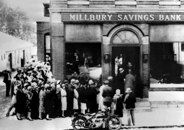 Un _bank run_ durant la crise de 1929.