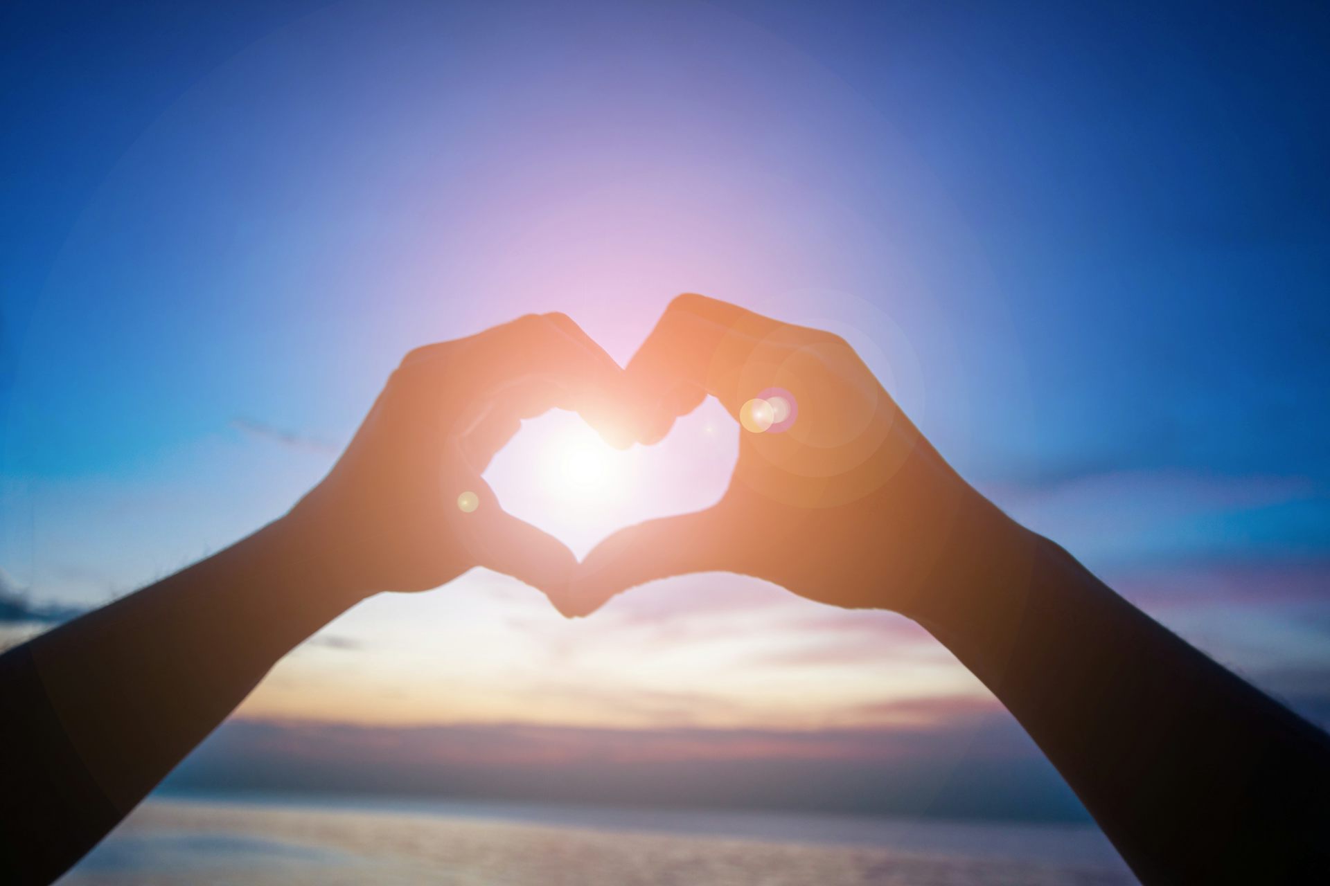 Amor romántico: qué es y por qué existe (de momento) Amor romántico: qué es y por qué existe (de momento)