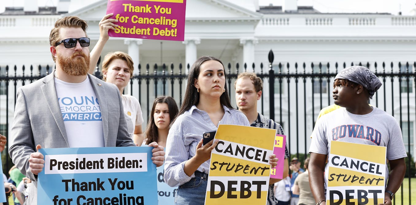 Biden Extends Student Loan Repayment Pause