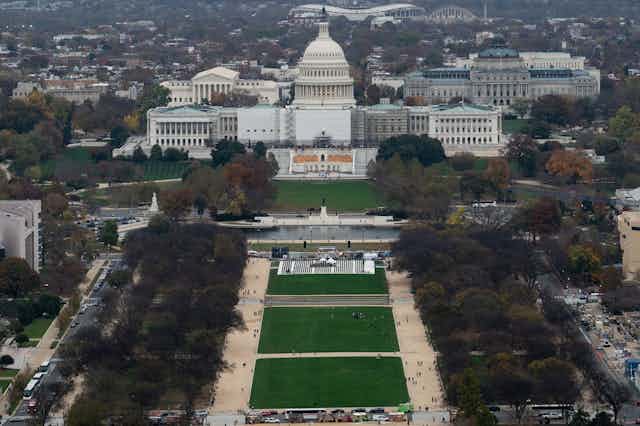 An aerial photo of the US Capitol.