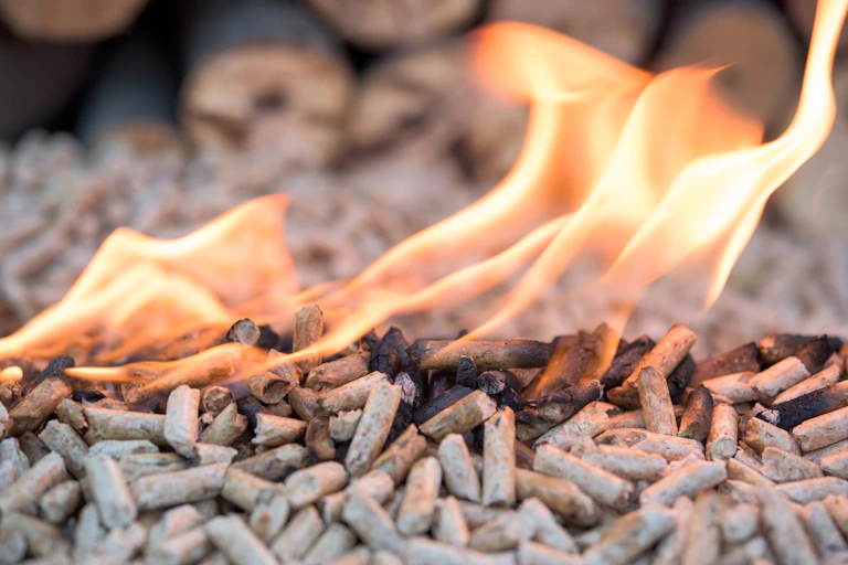 pélets ardiendo