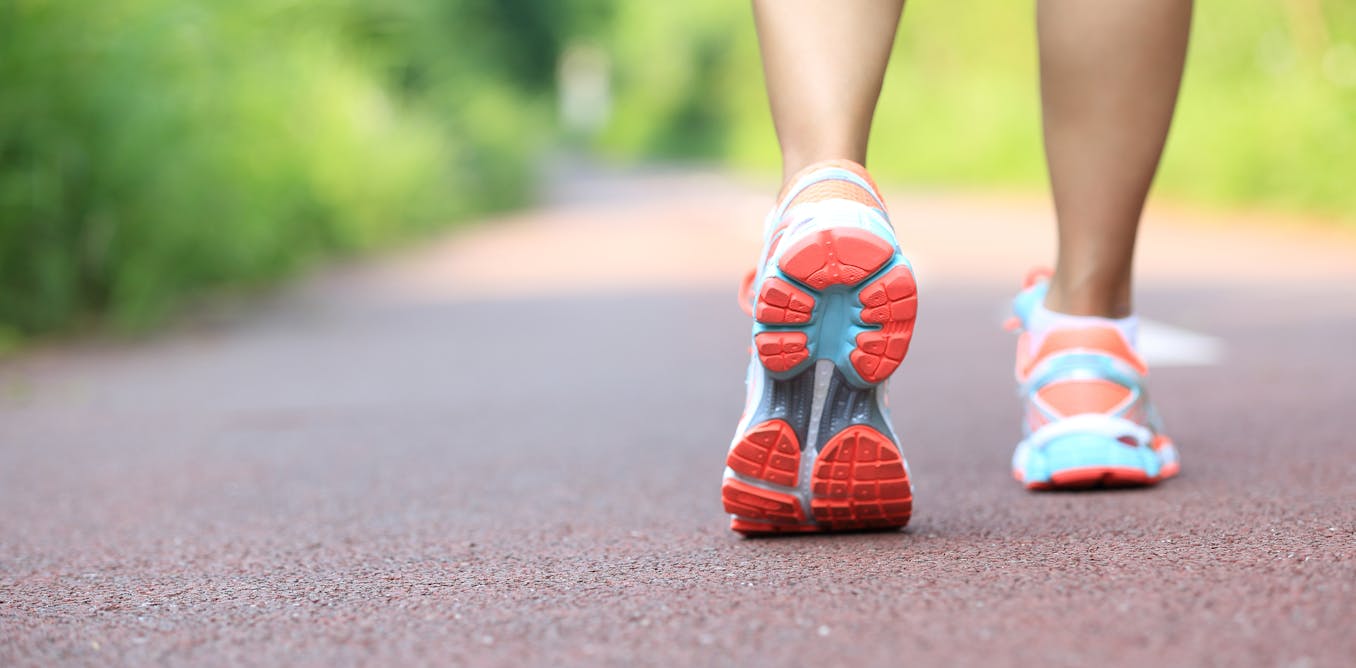 Walking backwards health benefits