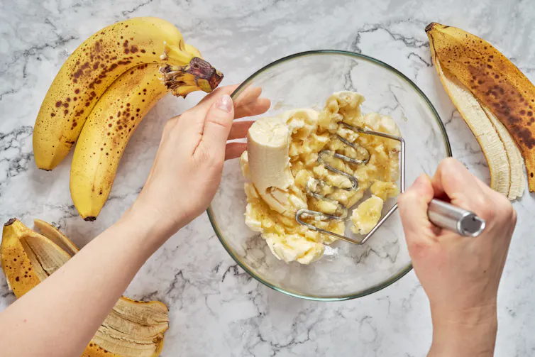 Mashed bananas in a bowl.