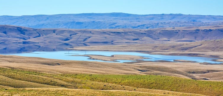 Landscape image of Onlsow lake