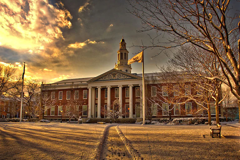 Photo de la bibliothèque de Harvard Business School.