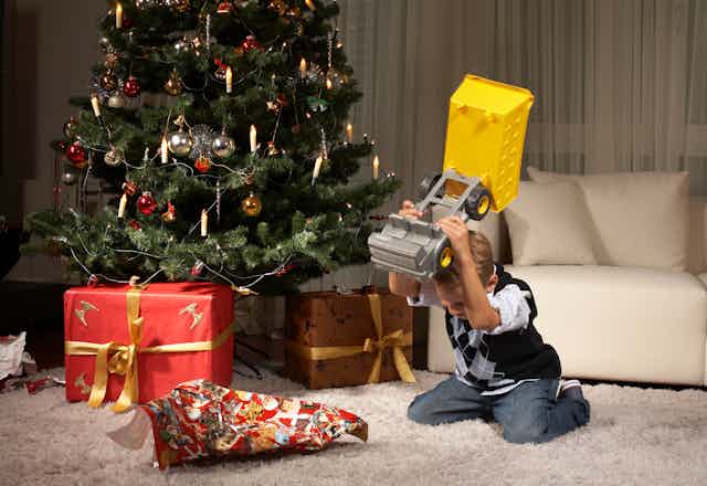 What is the 3 Gift Christmas Rule And Why You Should Do It