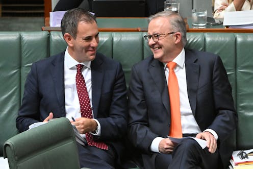Labor retains big lead in Newspoll as Albanese's ratings jump; Victorian election update