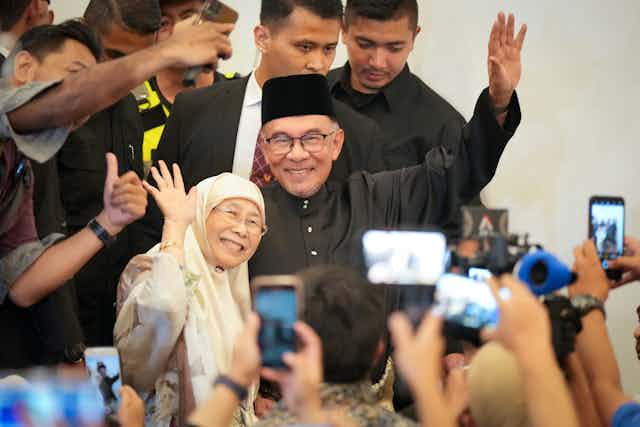 New Malaysian Prime Minister Anwar Ibrahim and his wife Wan Azizah Wan Ismail