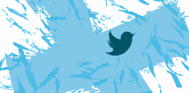 Ilustrasi yang menunjukkan logo burung Twitter didepan simbol centang biru yang mulai rusak.