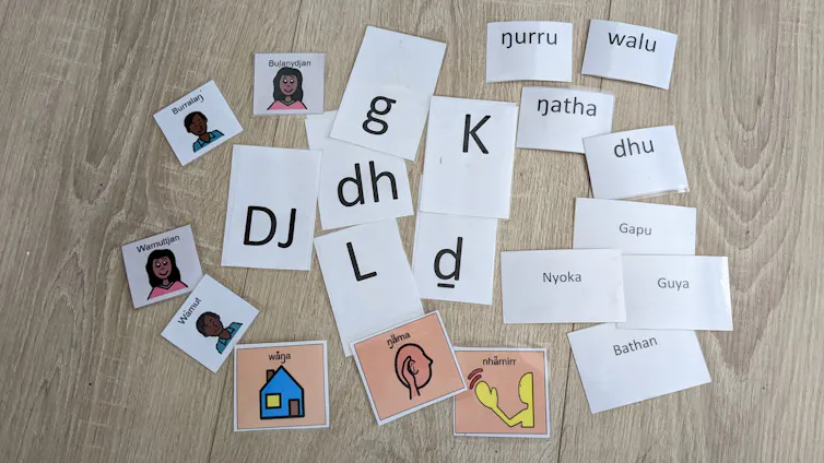 Communication cards in Yolŋu.