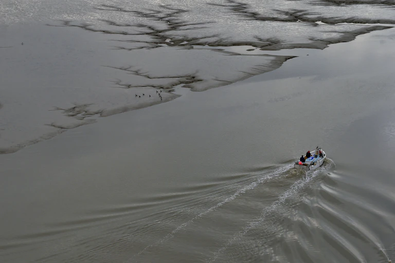Une embarcation sur le fleuve de la Loire