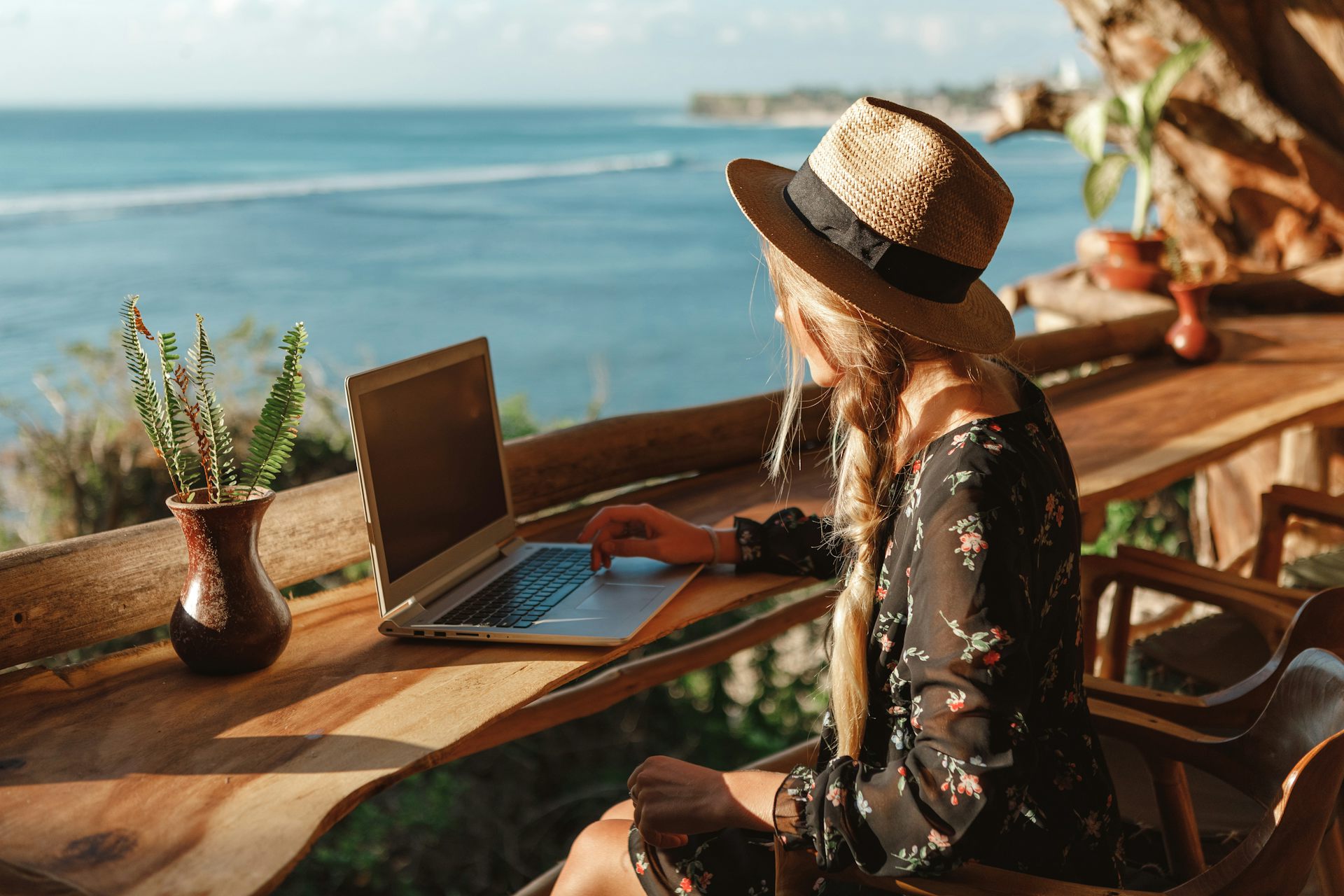 Digital Nomad Visas Offer The Best Of Two Worlds: What You Should Know ...