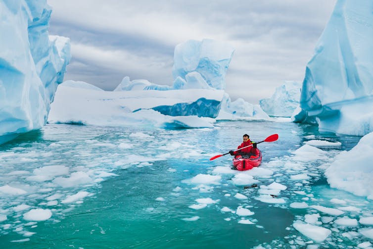 kayaking antarctica