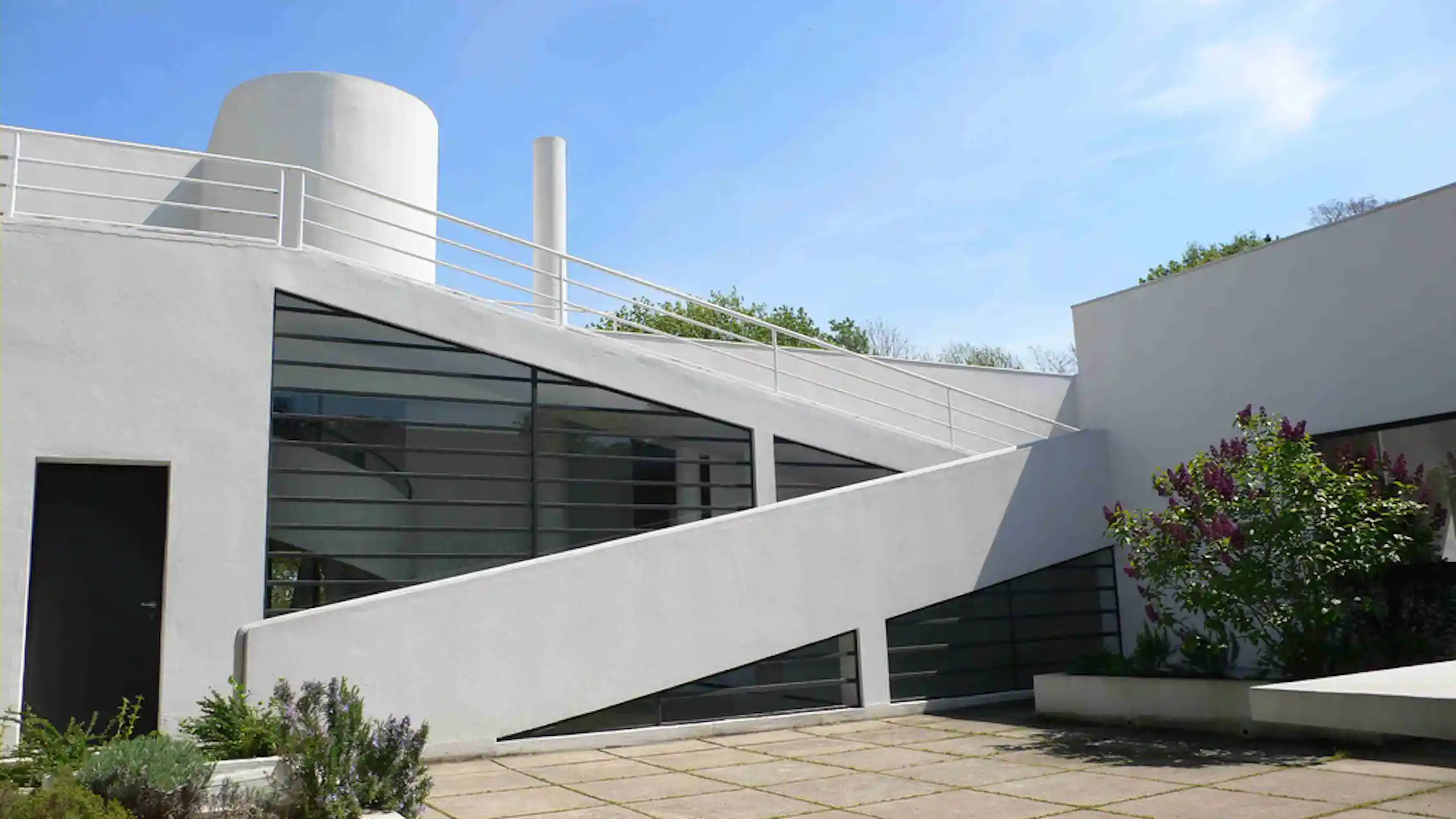 Sublime design: Le Corbusier's Villa Savoye