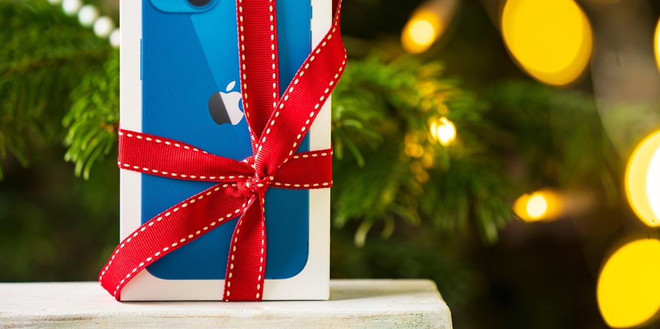 Cadeaux de Noël : la fabrication de nos appareils numériques a une énorme empreintecarbone