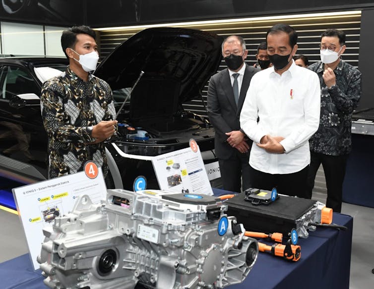 2023 bisa jadi ‘tahun emas’ transisi energi bersih Indonesia, ini 3 hal yang perlu digenjot 10 Mobil listrik