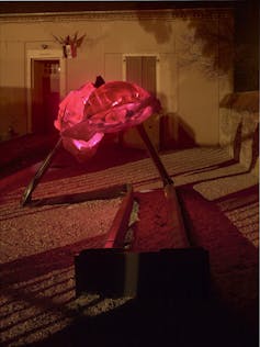 L’affaire des incendies. En souvenir de Vaux et Petit. 2009. Anita Molinero ADAGP, Paris, 2009/Œuvre réalisée dans le cadre de l’action Nouveaux commanditaires initiée par la Fondation de France. Médiation Le Consortium, Dijon. Photo : André Morin